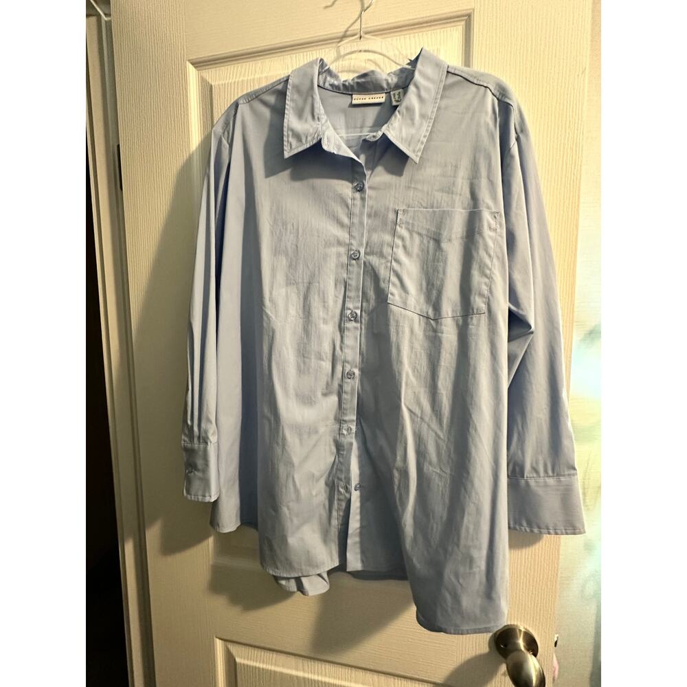 NWOT Susan Graver blue button down women's shirt